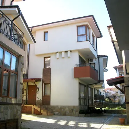 Vilă Anaxemander Holiday Village *